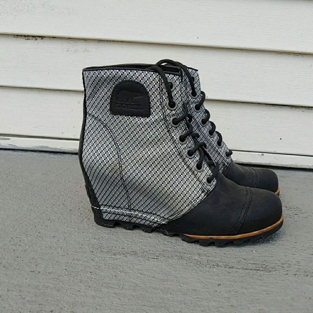 Sorel waterproof wedges